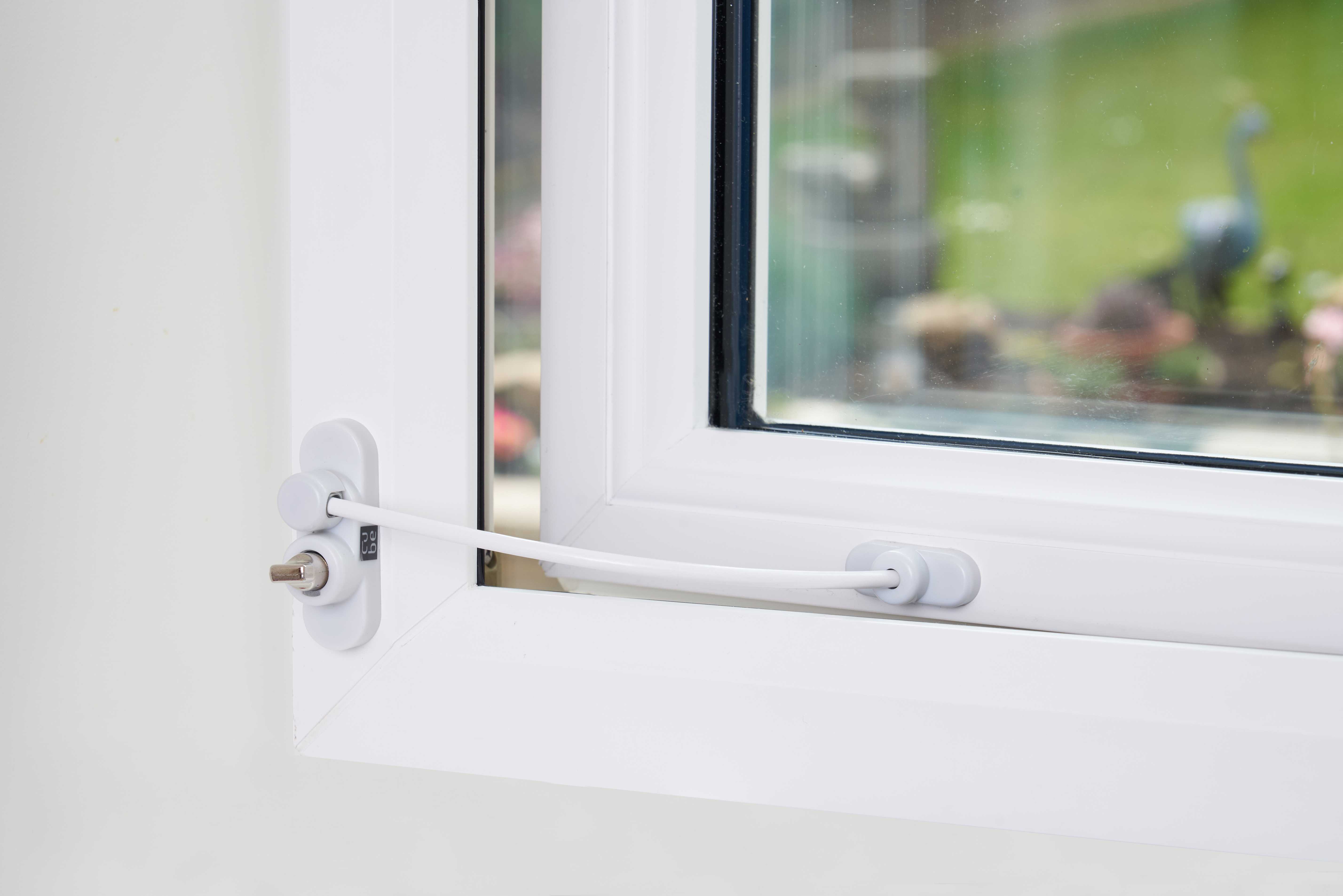 Thumbturn Window Restrictor – Cubelock Restrictor
